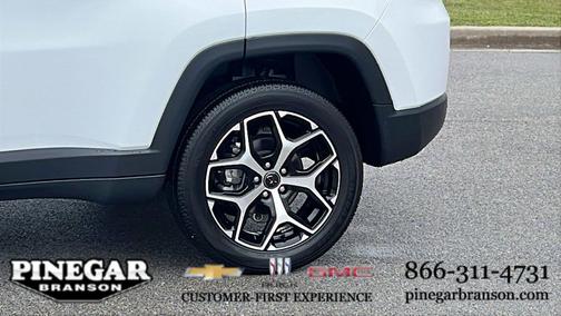 Bright White Clearcoat 2025 Jeep Compass Limited