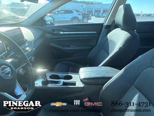 2022 Nissan Altima 2.5 SV