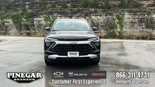 Mosaic Black Metallic 2026 Chevrolet Trailblazer LT