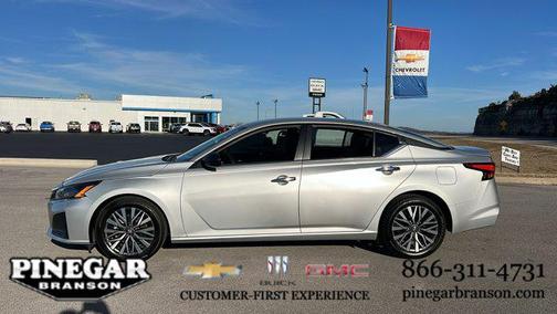 2024 Nissan Altima 2.5 SV