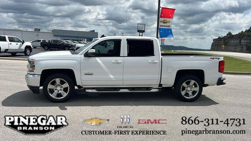 Summit White 2018 Chevrolet Silverado 1500 1LT