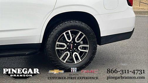 2023 GMC Yukon 4WD AT4