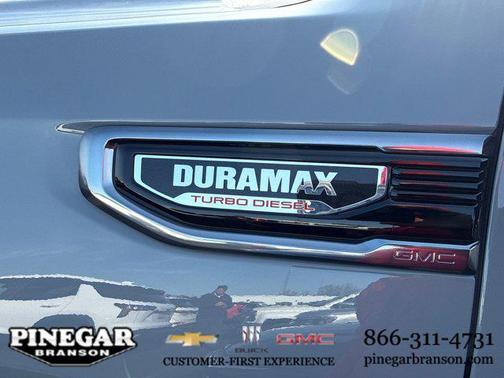 2025 GMC Sierra 1500 AT4