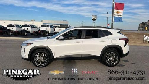 2025 Chevrolet Trax LT