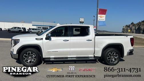 2022 GMC Sierra 1500 SLT