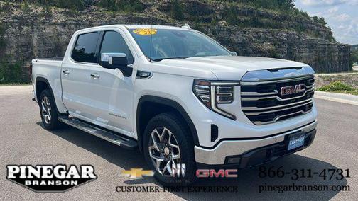 2022 GMC Sierra 1500 SLT