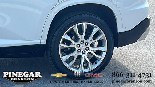 2024 GMC Acadia Denali