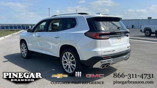2024 GMC Acadia Denali