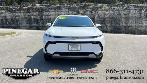 Summit White 2025 Chevrolet Equinox EV LT