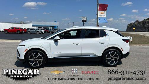 Summit White 2025 Chevrolet Equinox EV LT