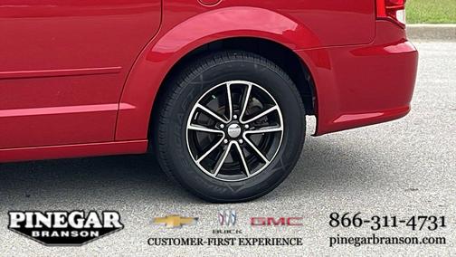 Redline 2 Coat Pearl 2015 Dodge Grand Caravan R/T