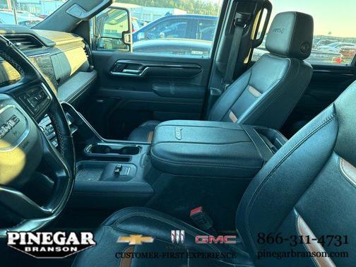 2024 GMC Sierra 2500 AT4