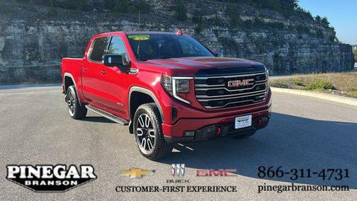 2025 GMC Sierra 1500 AT4