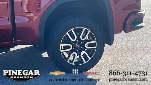 2025 GMC Sierra 1500 AT4