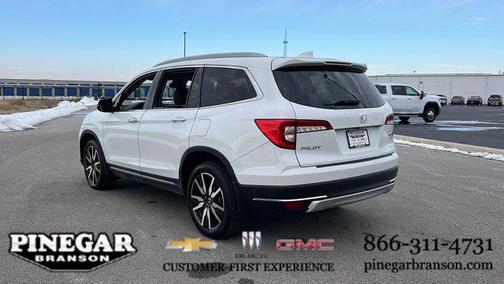 2022 Honda Pilot Touring 8-Passenger