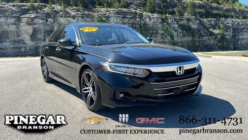 Crystal Black Pearl 2021 Honda Accord Touring 2.0T