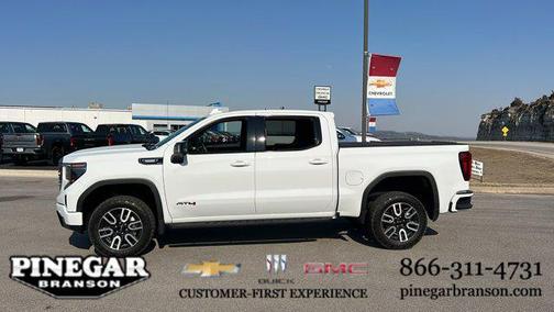 2024 GMC Sierra 1500 AT4