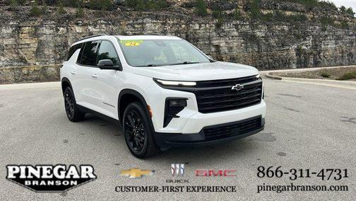 2024 Chevrolet Traverse LT