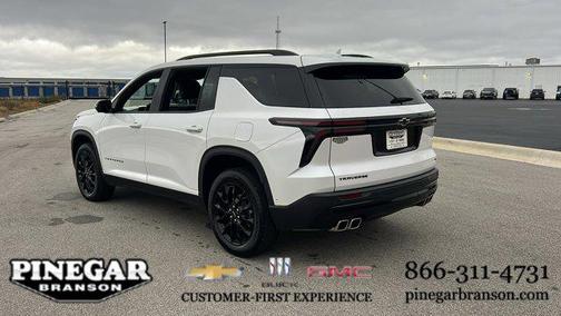 2024 Chevrolet Traverse LT