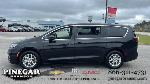 2023 Chrysler Pacifica Touring L