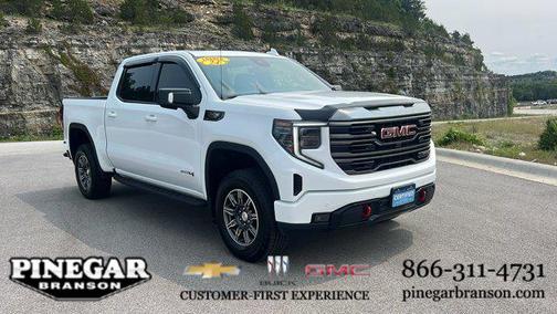 2024 GMC Sierra 1500 AT4