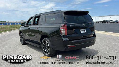 Black 2022 Chevrolet Suburban RST