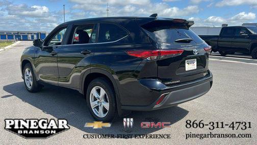2023 Toyota Highlander Hybrid LE