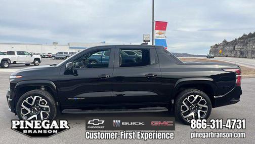 2025 Chevrolet Silverado EV RST