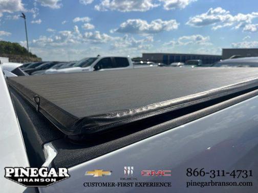 2022 RAM 2500 Tradesman Crew Cab 4x4 6'4' Box