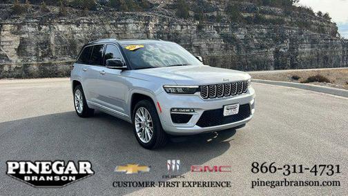 2022 Jeep Grand Cherokee Summit