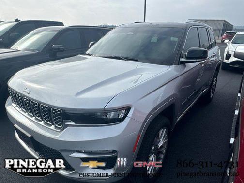 2022 Jeep Grand Cherokee Summit