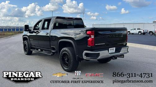Black 2024 Chevrolet Silverado 2500 LT