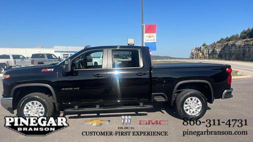 Black 2024 Chevrolet Silverado 2500 LT