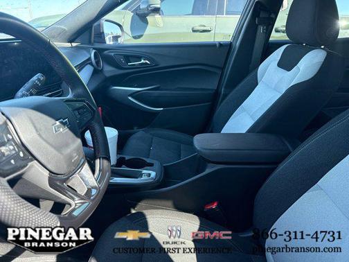 2025 Chevrolet Trax FWD 1RS