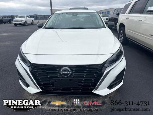 2025 Nissan Altima SV FWD