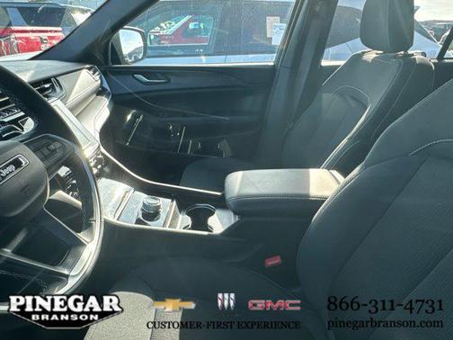 2024 Jeep Grand Cherokee Laredo