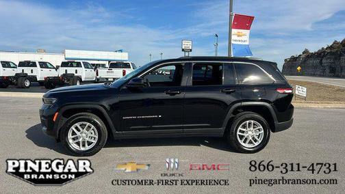 2024 Jeep Grand Cherokee Laredo