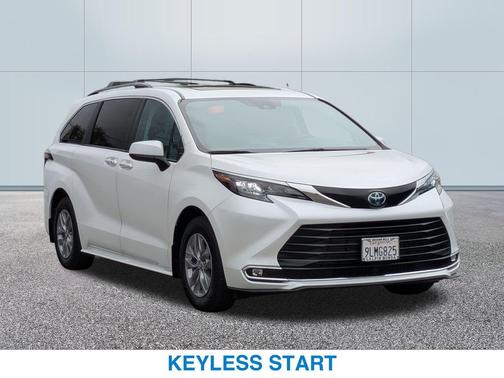 2024 Toyota Sienna XLE 7 Passenger