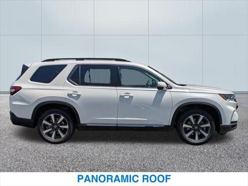 2025 Honda Pilot Touring 8-Passenger