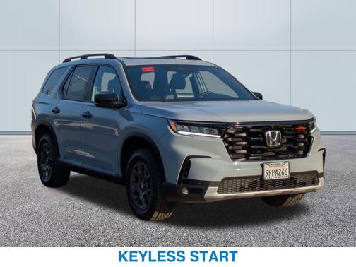 2023 Honda Pilot AWD TrailSport