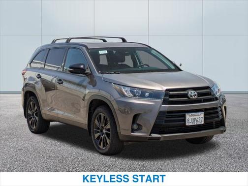 2019 Toyota Highlander SE
