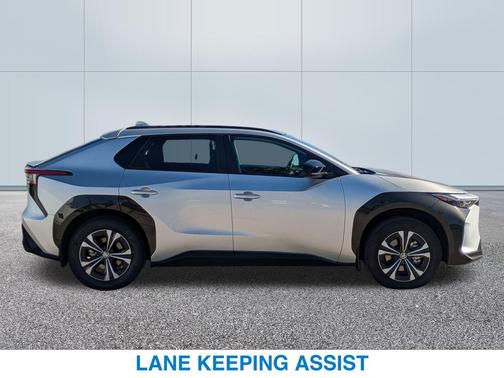 2025 Toyota bZ4X XLE