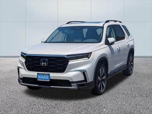 2025 Honda Pilot Touring 8-Passenger