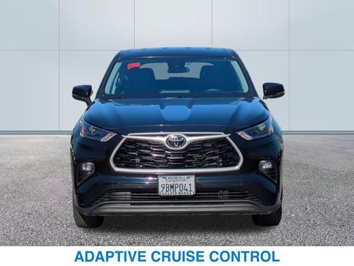 2022 Toyota Highlander LE