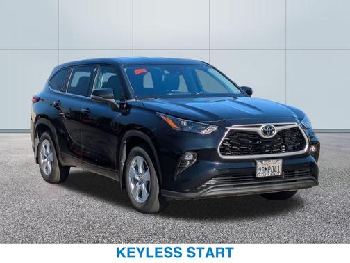 2022 Toyota Highlander LE