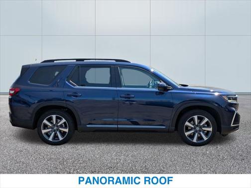 2025 Honda Pilot Touring 8-Passenger