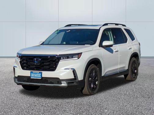 2025 Honda Pilot Touring 8-Passenger