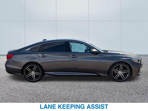 2022 Honda Accord Touring 2.0T