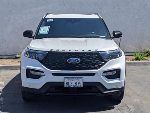 Photo 2 of 20 of 2020 Ford Explorer ST