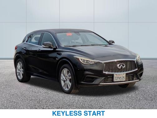 2018 INFINITI QX30 Luxury